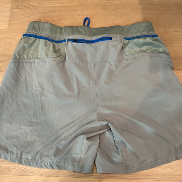 Brooks 7” men’s running shorts, large - Picture 2 of 4